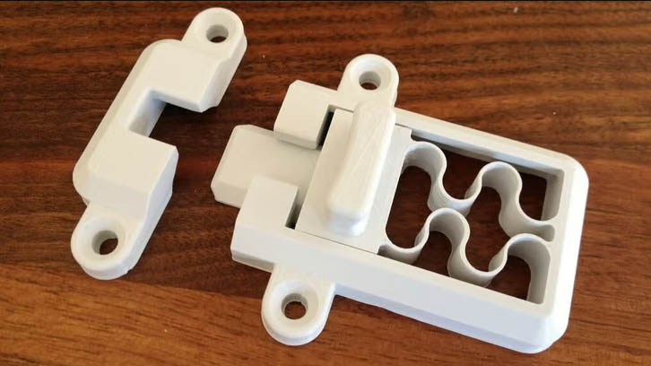 قفل پیچی فنری