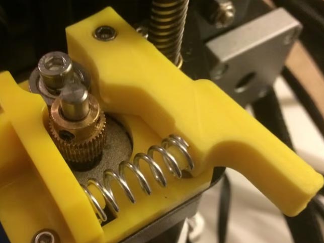 بازوی بلند اکسترودر