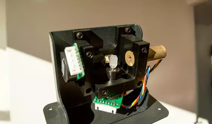 تابش ضعیف لیزر